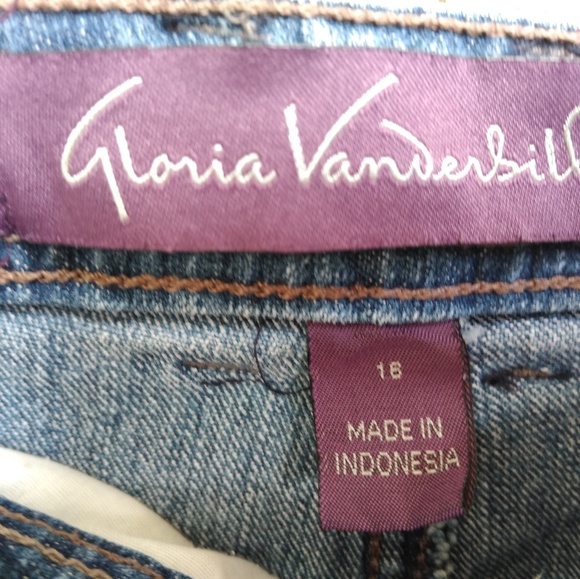 Gloria Vanderbilt capri Jeans - Picture 3 of 8